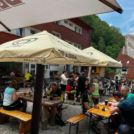Svaetopluk V Korytnici Maison d'hôtes *